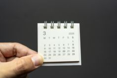 праздники в марте 2026