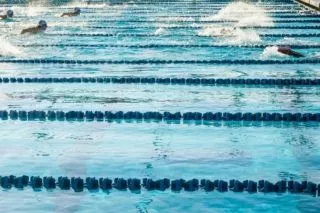 Прапори та гімни РФ повертаються