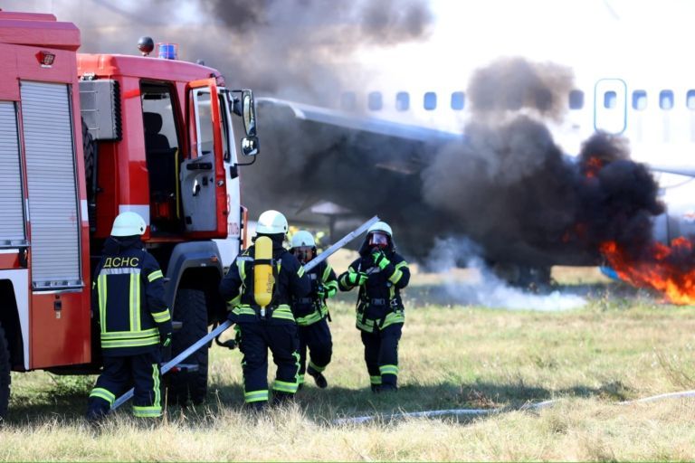 Фото 2 до: Чому в Ізраїлі під час бойових дій літали пасажирські літаки, а в Україні небо закрили