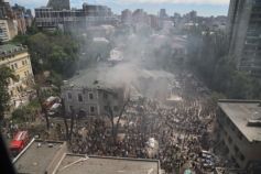 хто віддав наказ про удар по охматдиту