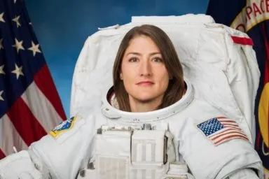 Астронавтка Крістіна Кох вирушила до Місяця