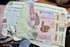 Ворог скидає з дронів небезпечні купюри