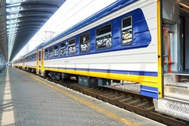 на київській міській електричці загинув підліток