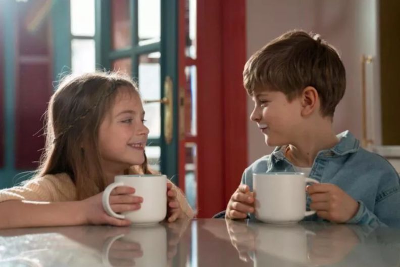 с днем братьев и сестер