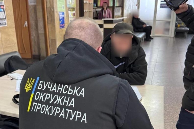 Фото к: Наживались на ветеранах и переселенцах: в Буче разоблачили квартирную схему на 35,5 млн