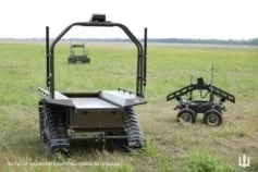 Як військові вивезли жінку з пекла Луганщини на роботі