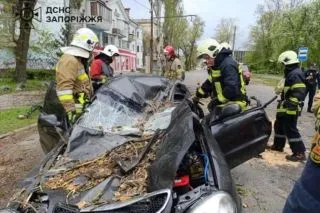 Фото к: Непогода в Украине: три погибших и сотни обесточенных деревень в 13 областях