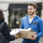 Сколько хранится посылка на Укрпочте: бесплатный период и когда придется платить