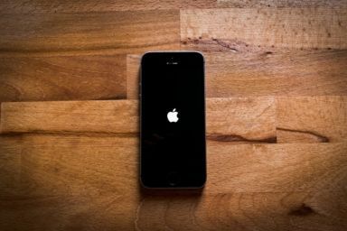 Siri стане чат-ботом: Apple розкрила плани на iOS 27 та iPhone 20