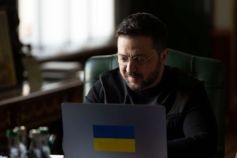 Зеленский отверг перемирие на 9 мая