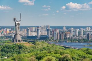 сколько районов в киеве и какие