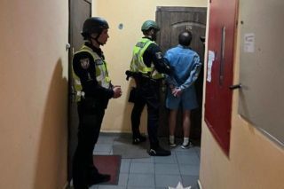 У Києві чоловік відкрив стрілянину в квартирі