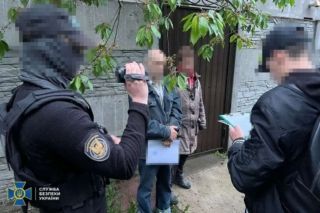 Охоронець одного з університетів столиці коригував удари по Києву