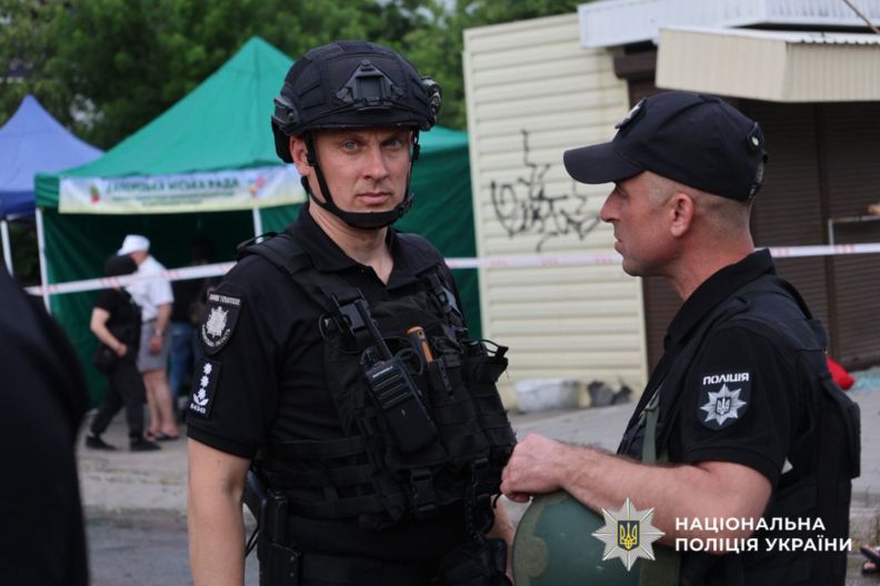 Фото до: Підвищення зарплат поліцейським в Україні: Верховна Рада прийняла новий закон коли піднімуть зарплату поліцейським 2026