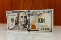 чому росте долар в україні