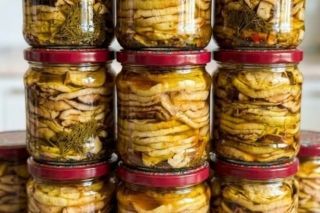 Жареные кабачки с чесноком на зиму: рецепт без лишних хлопот