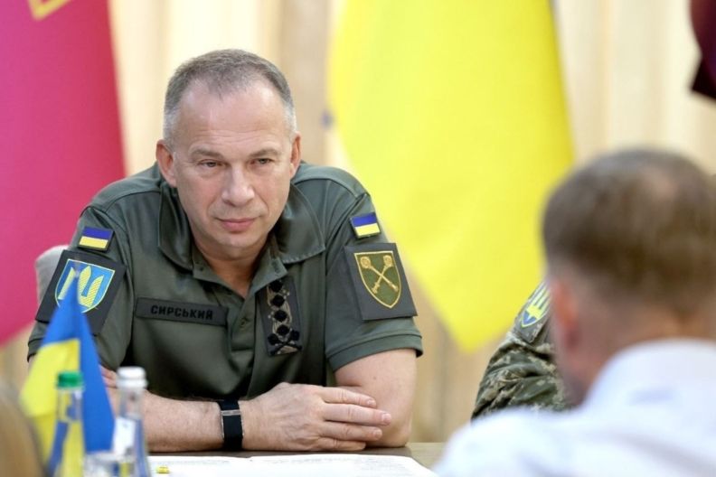 Сирський після відставки показав фото з собакою Олександр Сирський