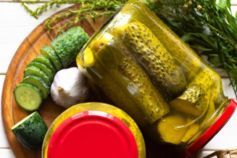 огурцы с куркумой на зиму