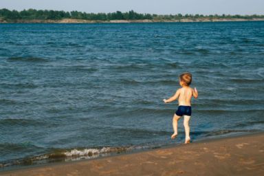 температура води в дніпрі в серпні 2026
