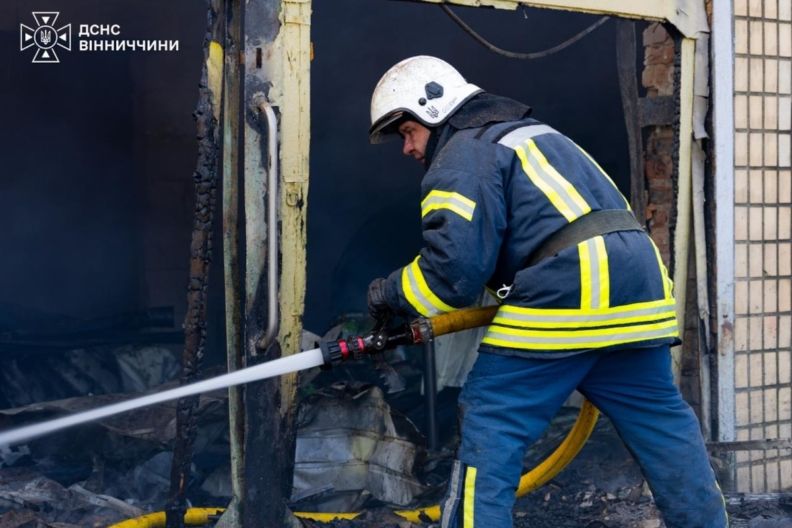 Обстрел Нової пошти в Винницкой области сегодня Удар по Новій пошті в Гайсине 31 июля 2026