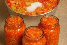 салат з рисом на зиму