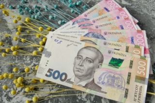 середня зарплата в україні 2026
