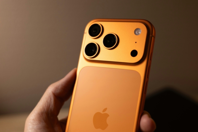 Фото Unsplash apple підвищила ціни на айфони