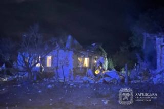 Фото до: Обстріл Ізюма 14 вересня: росіяни вдарили КАБами, є постраждалі