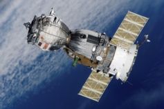 ИИ перенесут в космос: Google готовит запуск спутника Suncatcher