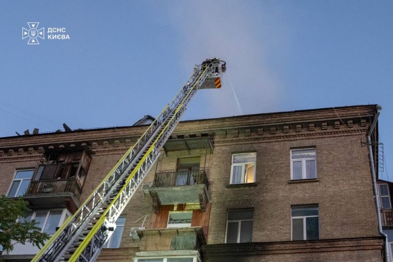 Обстріл Києва сьогодні та вибухи в Україні: є постраждалі, пошкоджена цивільна інфраструктура