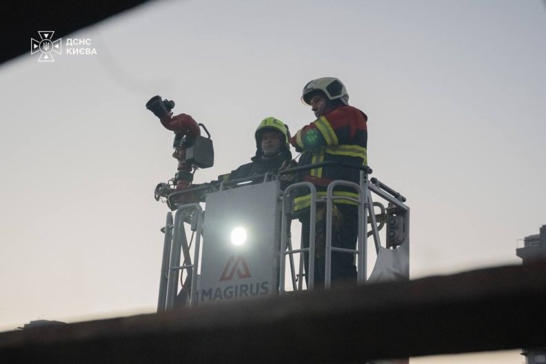 Обстріл Києва сьогодні та вибухи в Україні: є постраждалі, пошкоджена цивільна інфраструктура