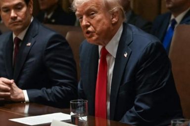 Рейтинг Трампа в США достиг рекордно низкого уровня перед выборами в Конгресс
